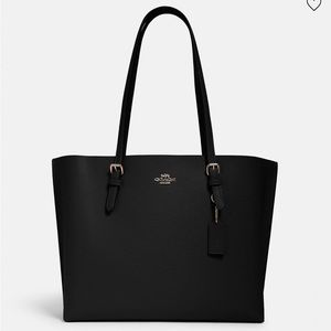 Coach tote bag, perfect for corporate girlies!